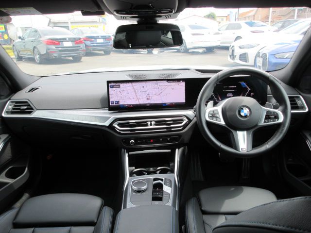 320d xDrive Berline RHD