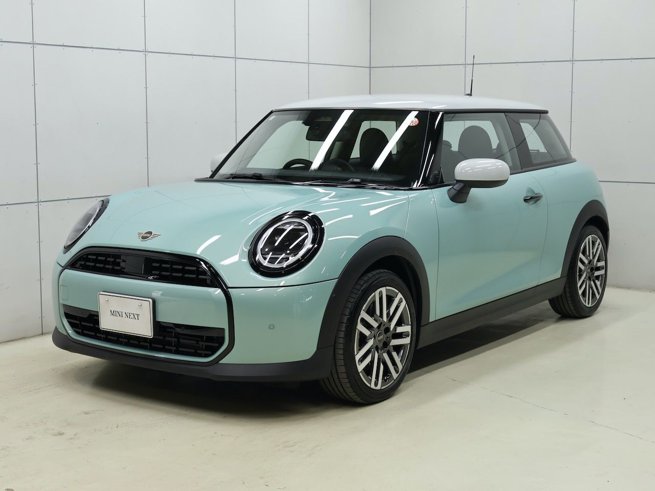 F66 MINI Cooper C 3Dr