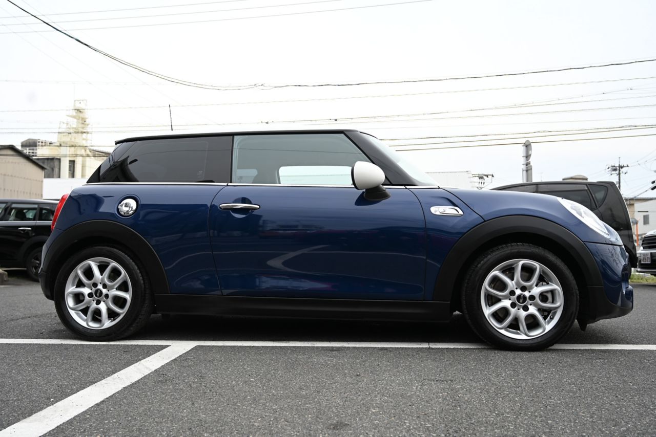 F56 MINI COOPER S