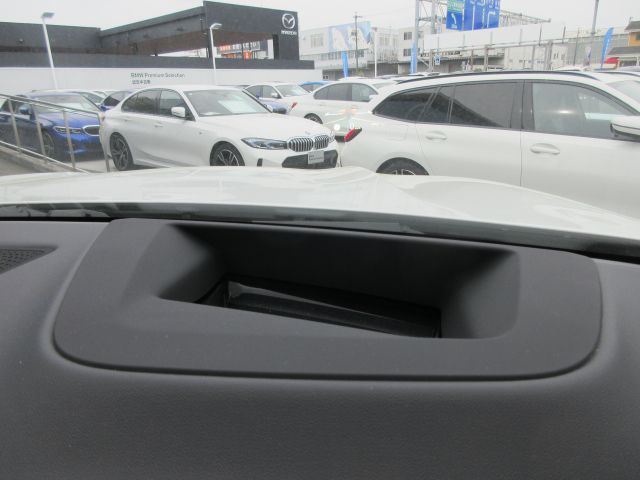 X6 M60i xDrive RHD