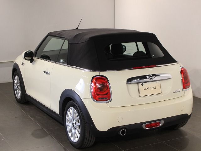 MINI CONVERTIBLE COOPER