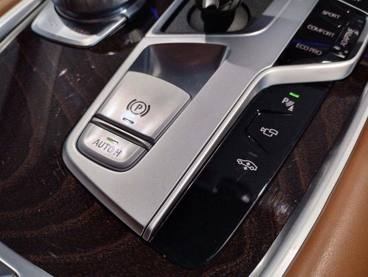 G12 740Li Saloon LCI