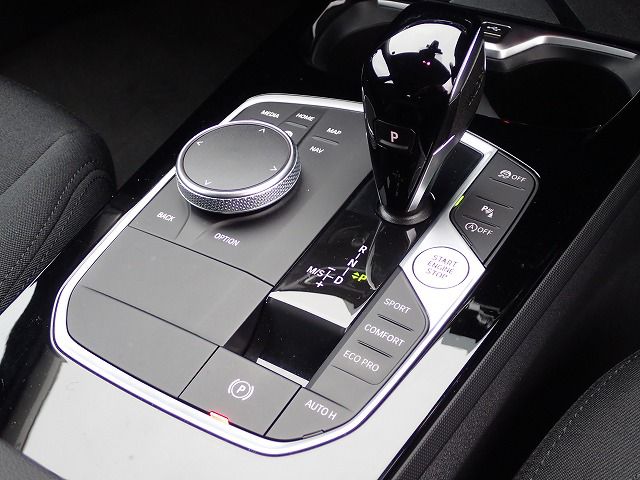 F40 118d Sports Hatch 5-door B47 2.0d