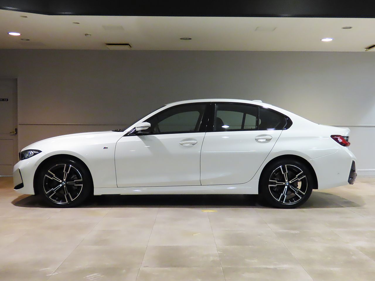 G20 320i Saloon LCI RHD MX