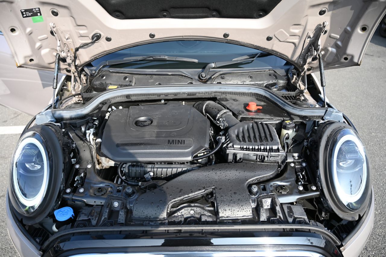 MINI Cooper F56 RHD