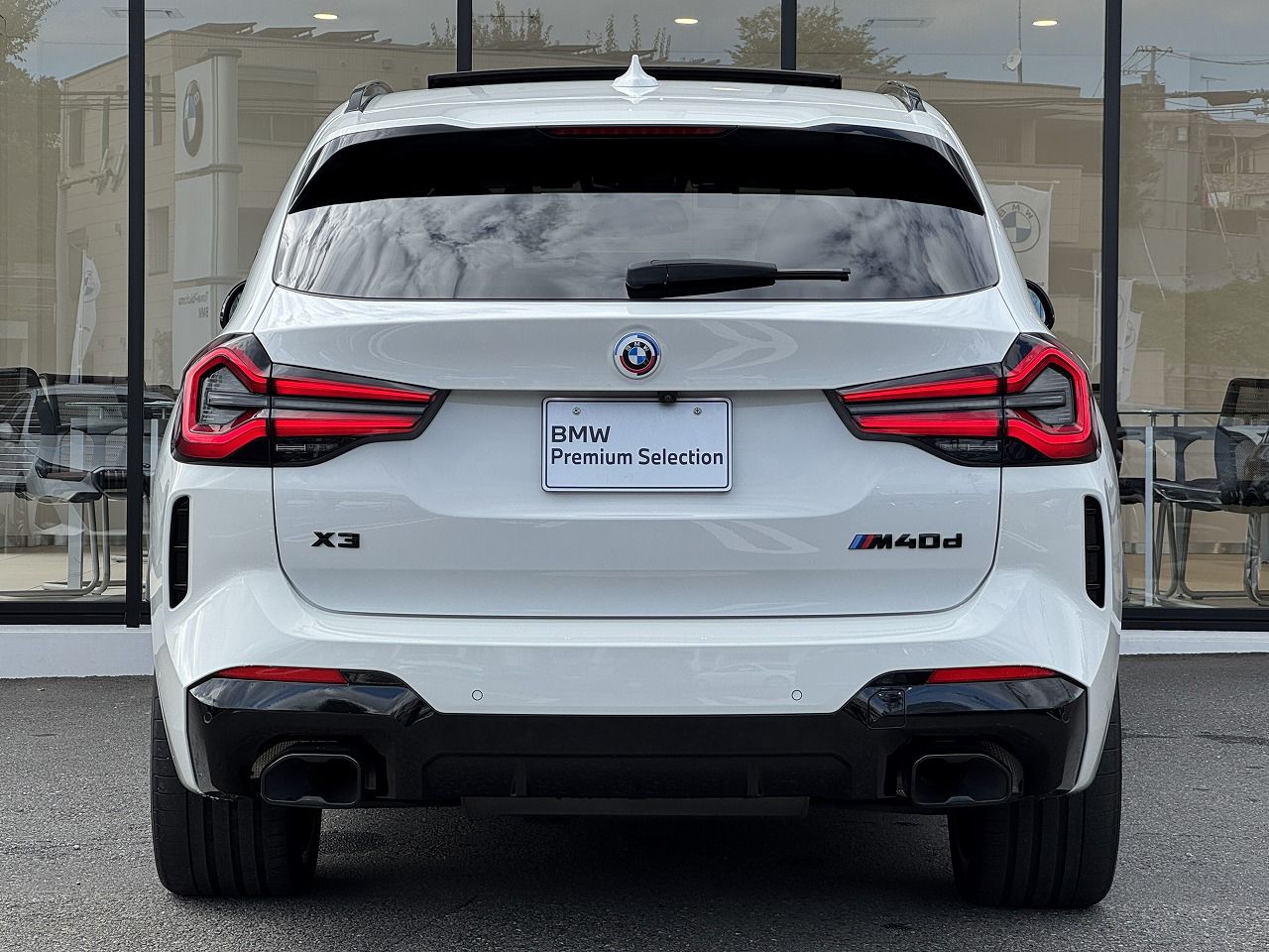 G01 X3 M40d RHD LCI ZA