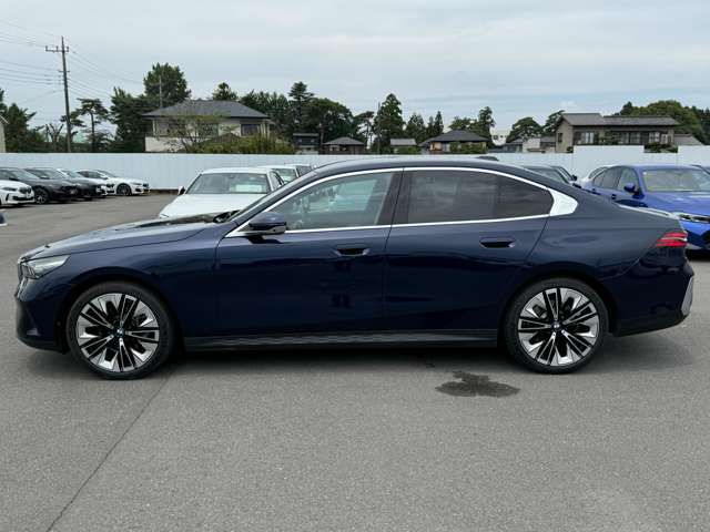 520i Sedan RHD