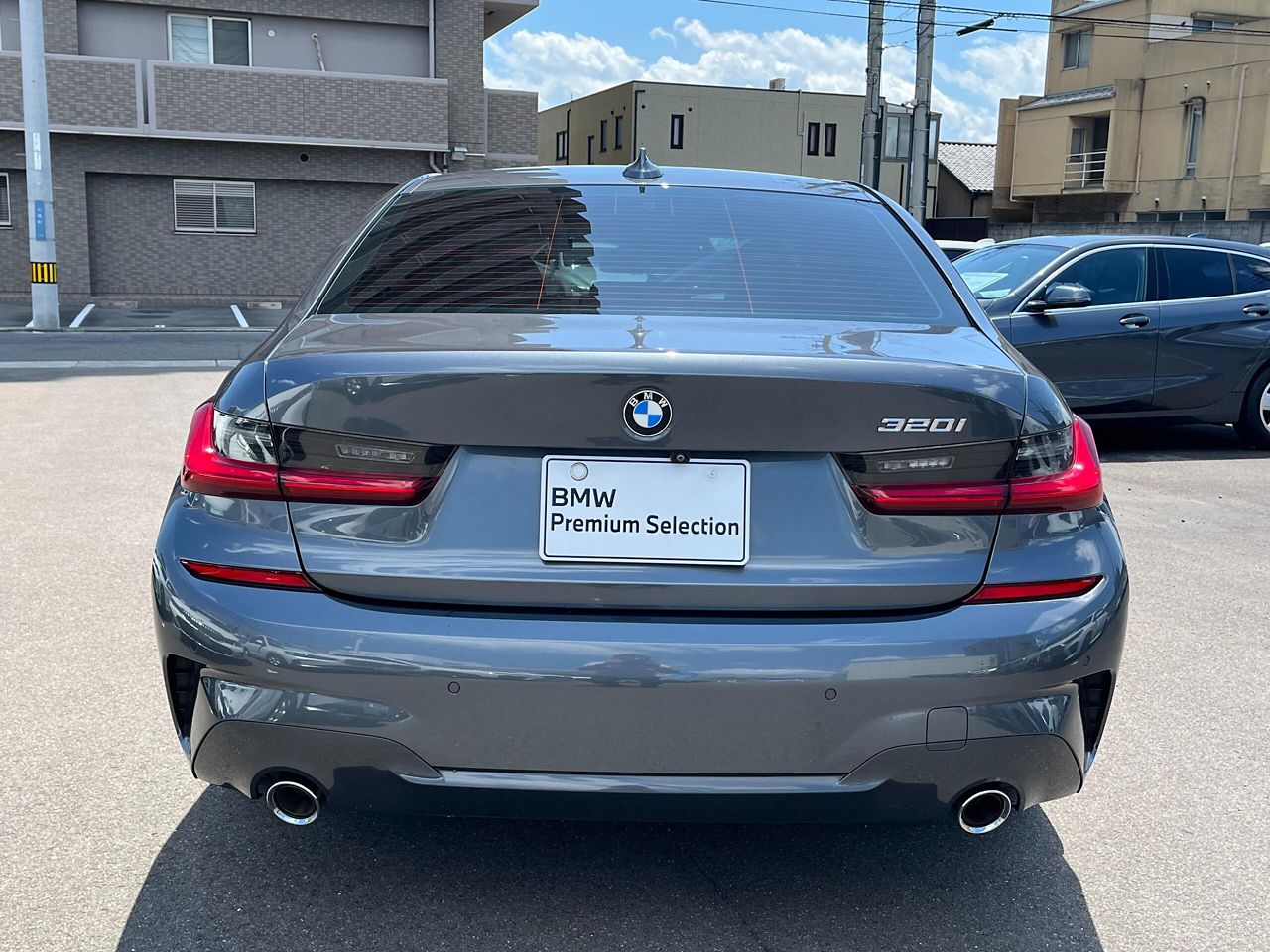 G20 320i Saloon RHD TU