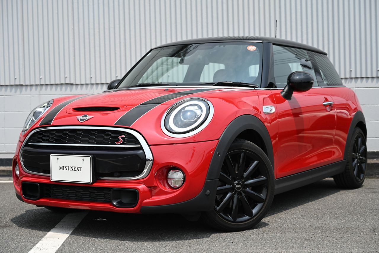 THE NEW MINI COOPER S 3 DOOR.