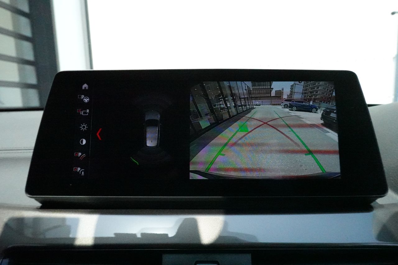 X1 sDrive18i RHD