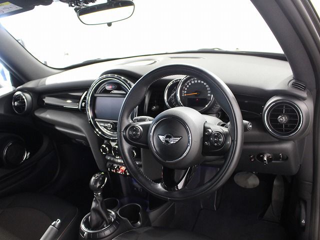 MINI CONVERTIBLE COOPER