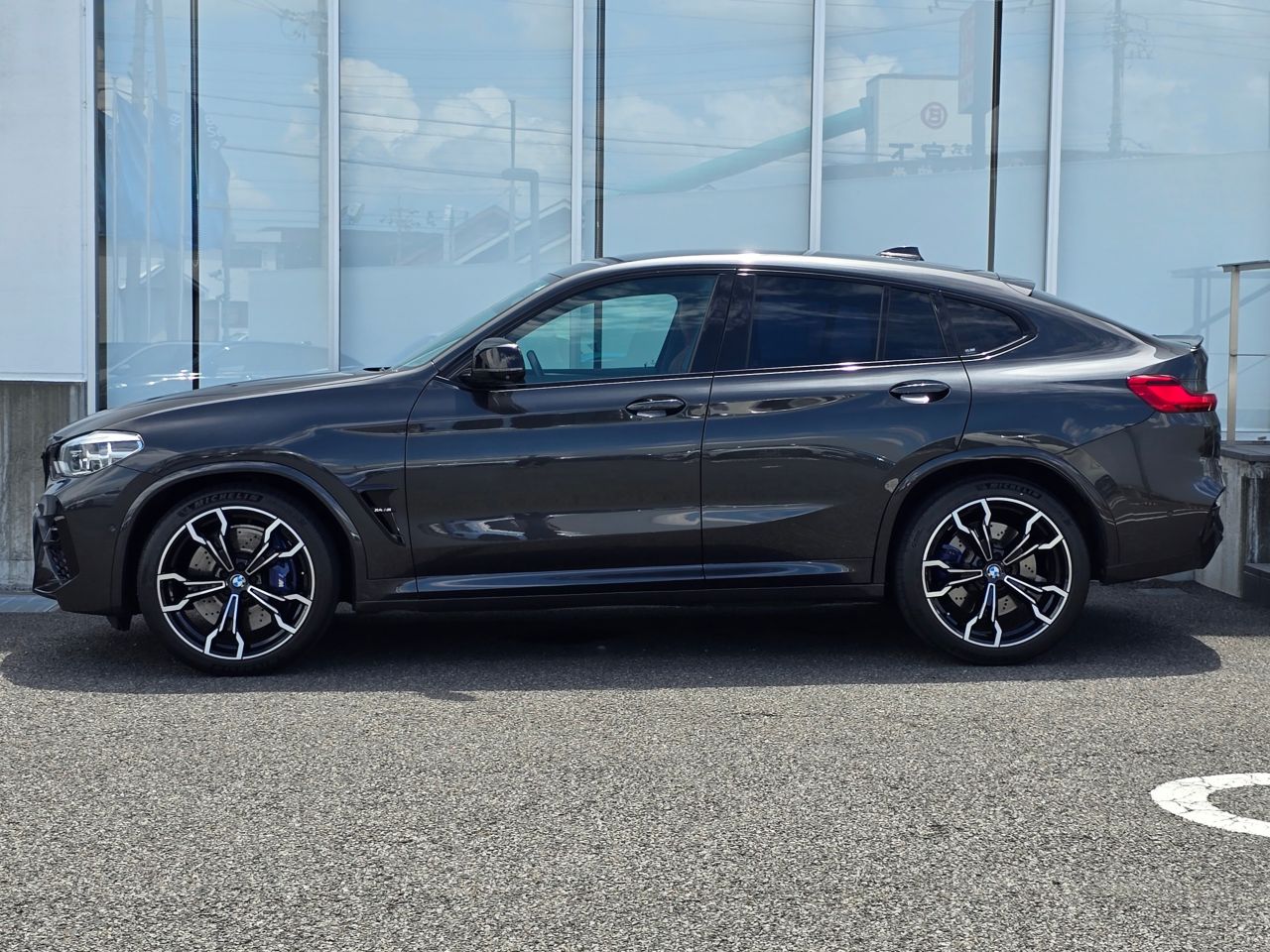 X4 M RHD