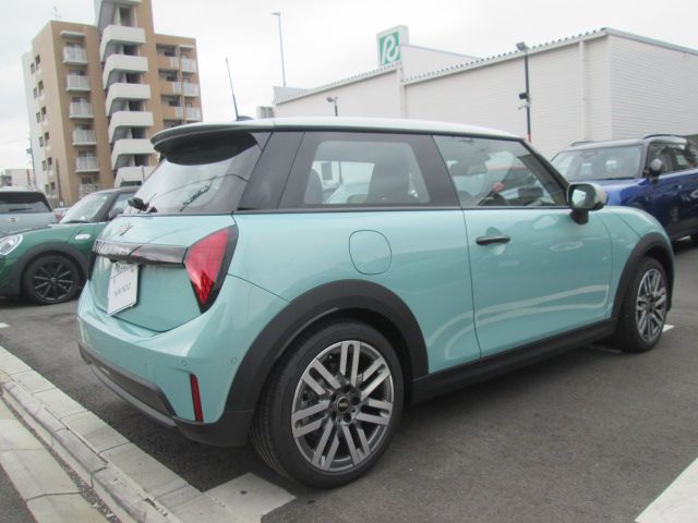 F66 MINI Cooper S 3Dr