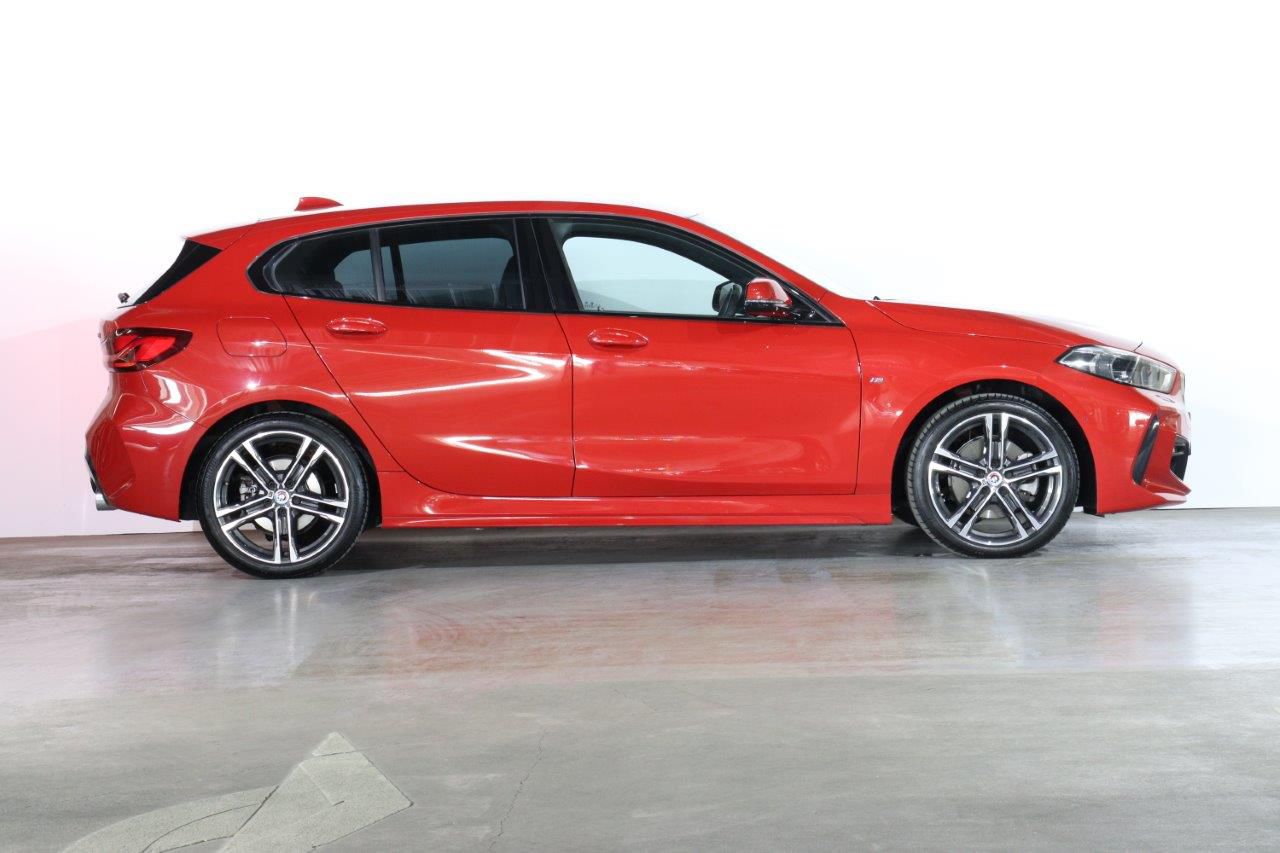 F40 118d Sports Hatch 5-door B47 2.0d