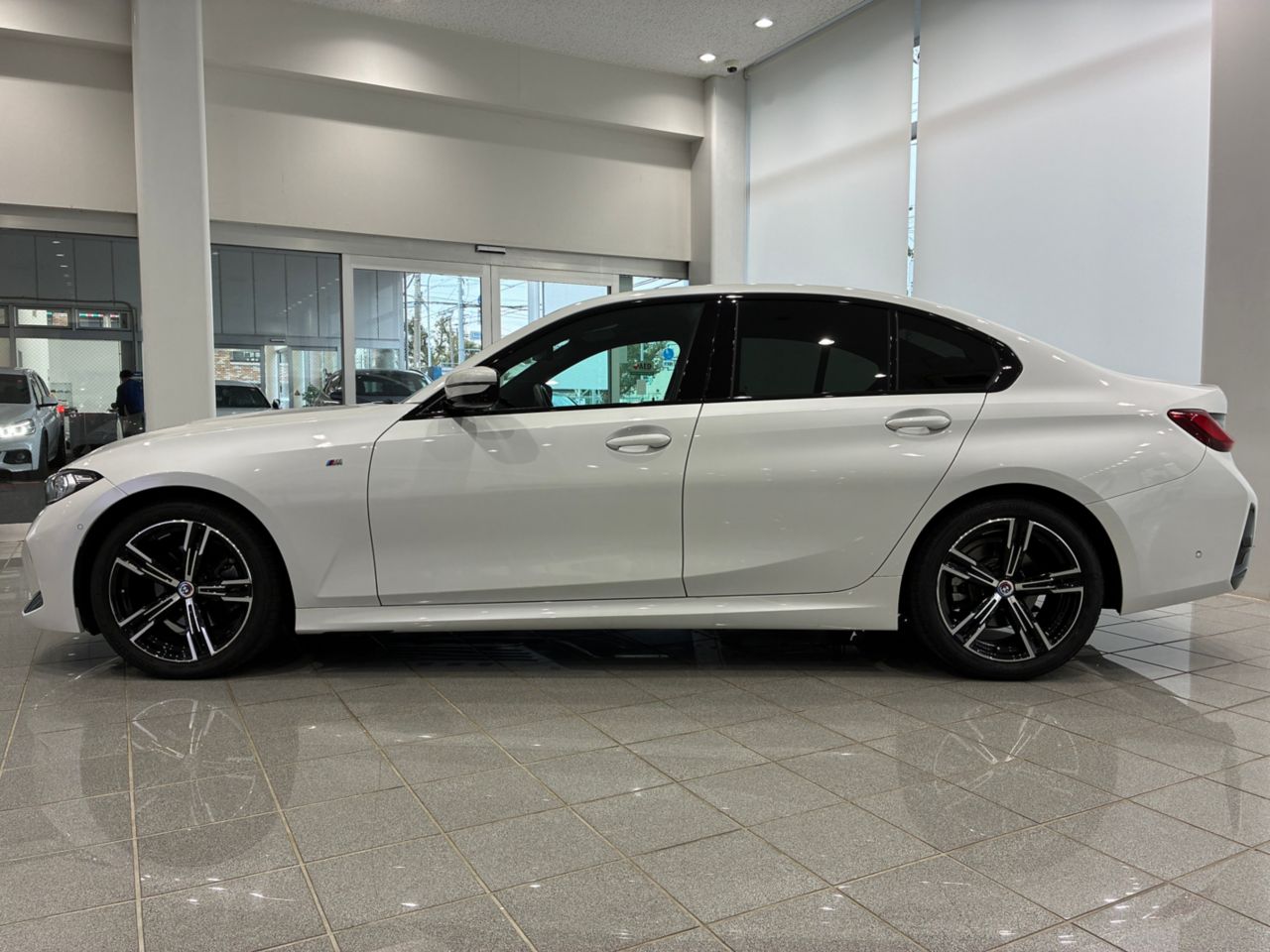 G20 320i Saloon LCI RHD MX