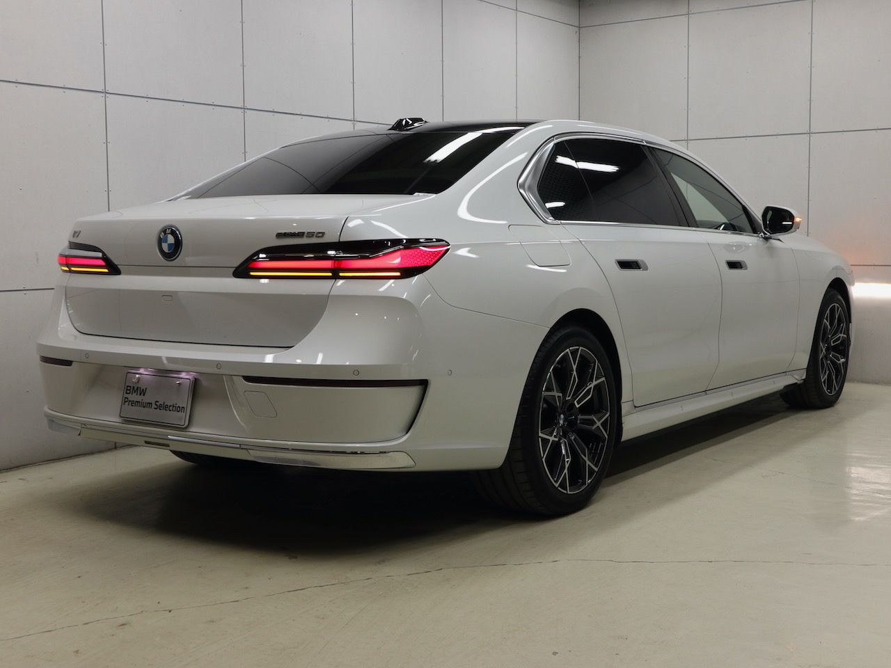 BMW i7 eDrive50 Sedan RHD