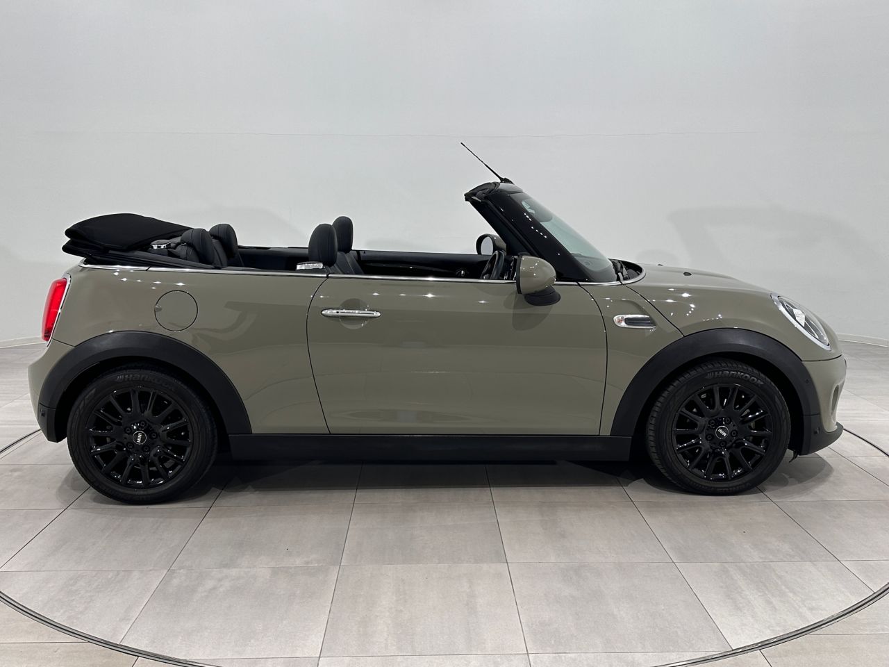 F57 MINI Cooper Convertible LCI