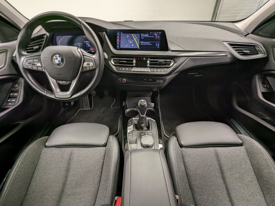BMW 118