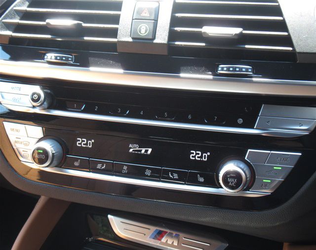 X4 M40i RHD