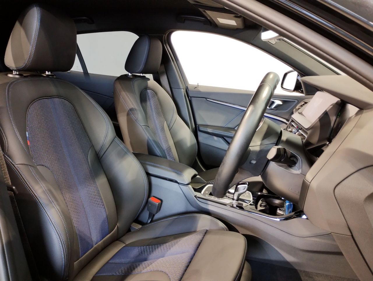 F40 118d Sports Hatch 5-door B47 2.0d