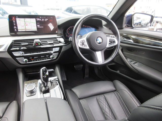 520i Sedan RHD