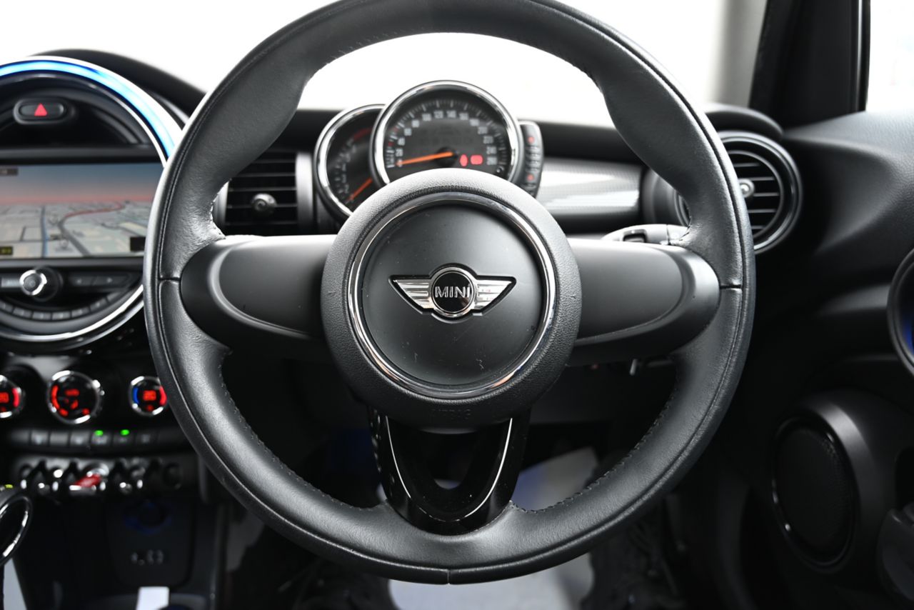 F55 COOPER