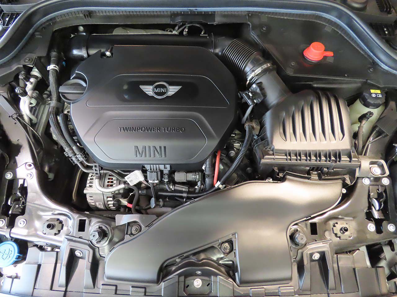 F55 COOPER D (AT)