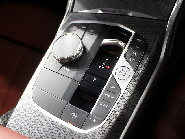G21 M340i xDrive Touring LCI RHD