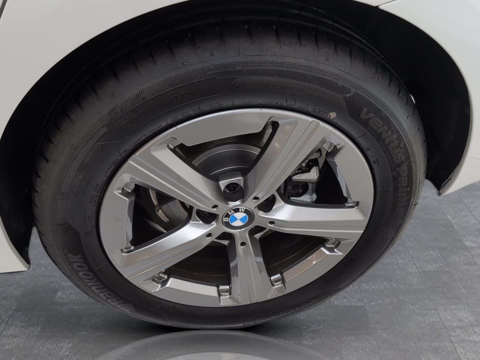 BMW 216