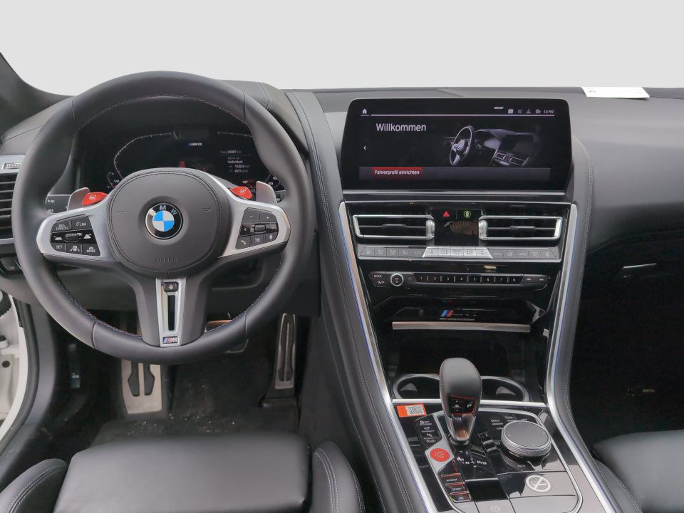 BMW M8