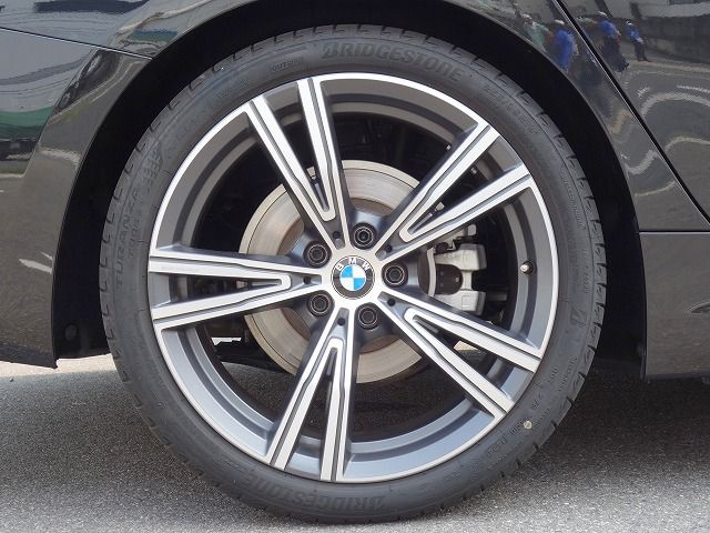 318i Touring RHD