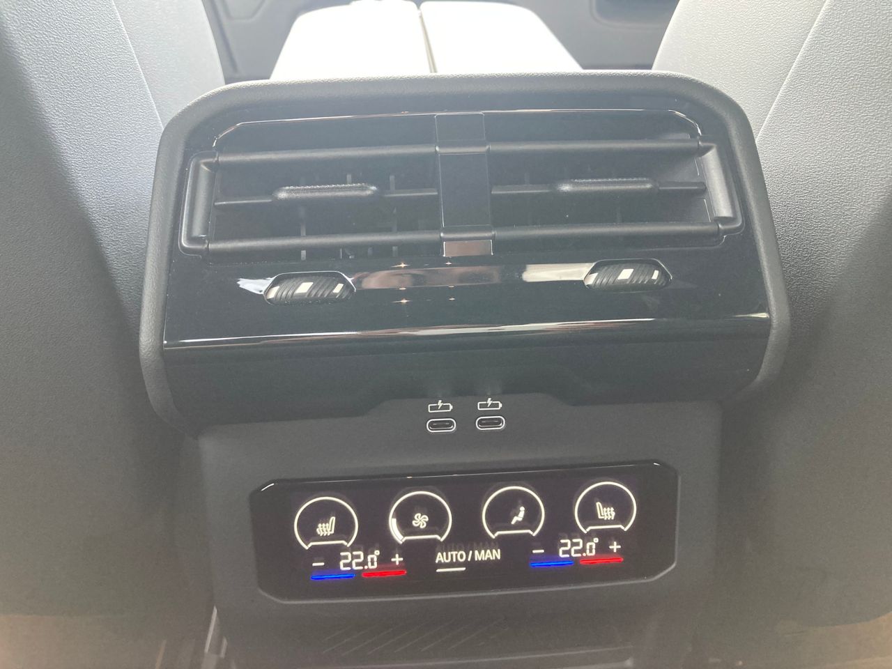 BMW i5 eDrive40 Sedan RHD
