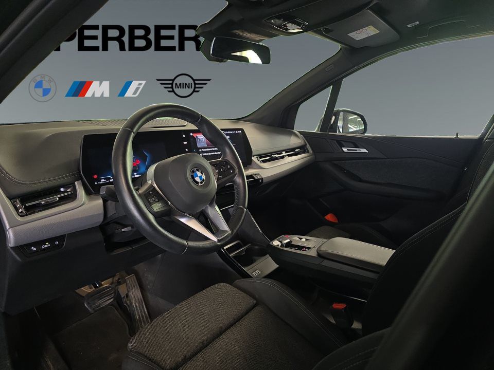 BMW 218