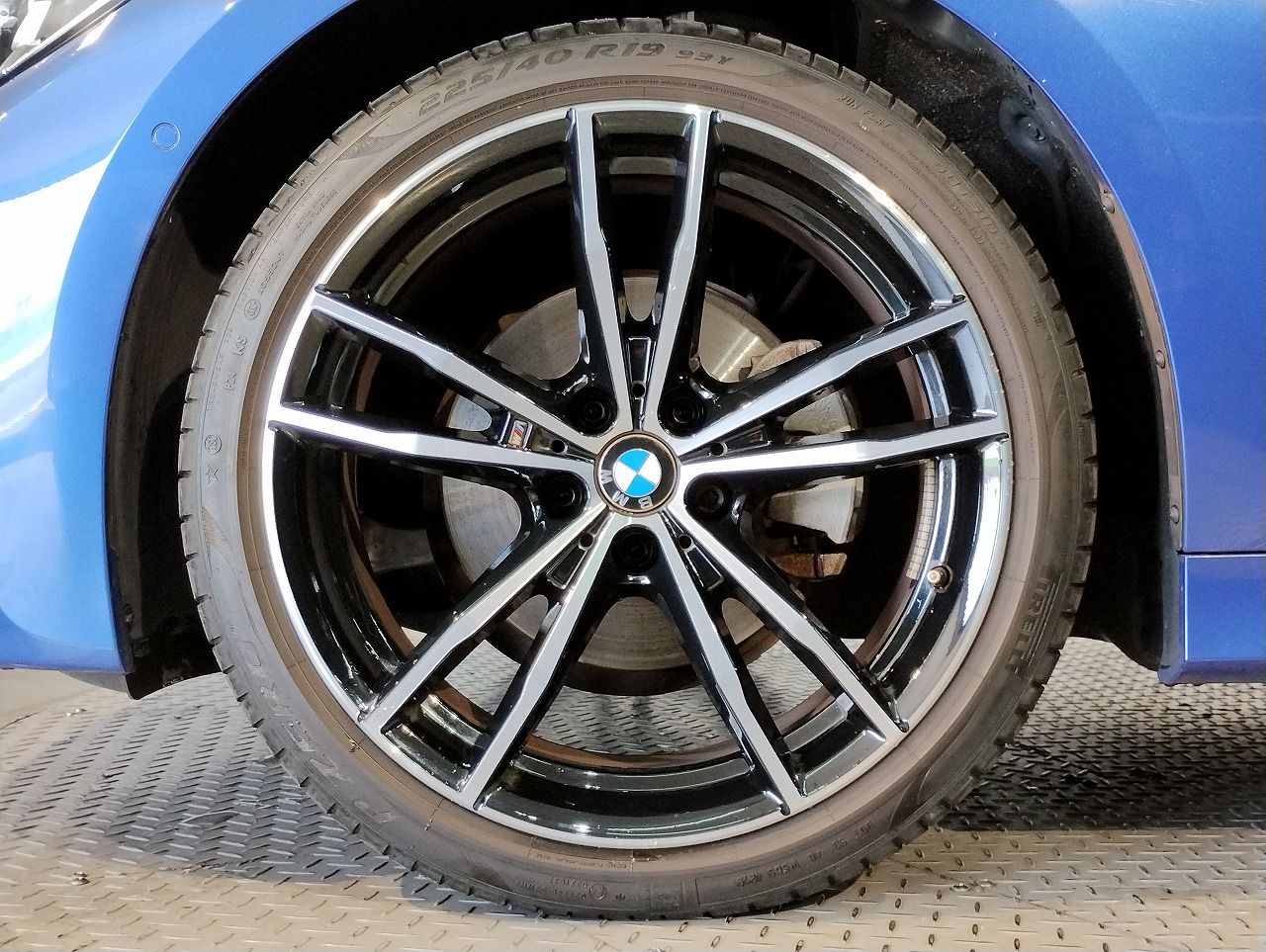 G21 320i RHD