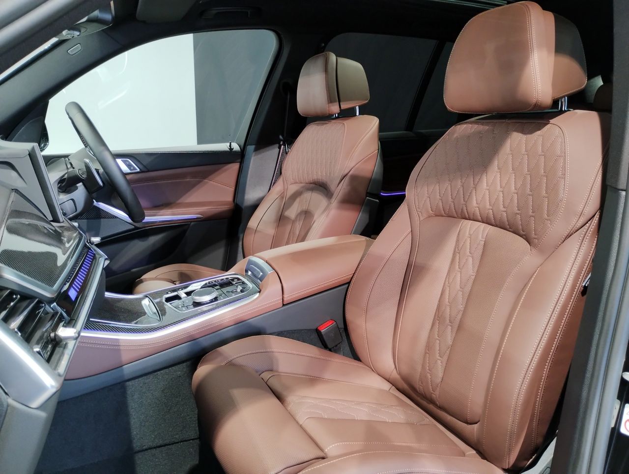 X5 M60i xDrive RHD
