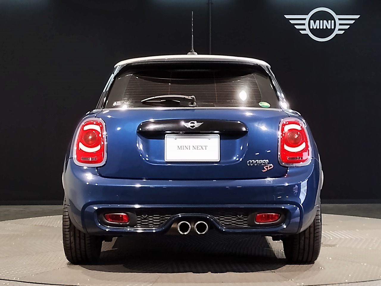 F55 COOPER S D(AT)