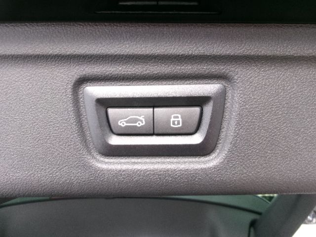 G** M* C********** * x***** T******