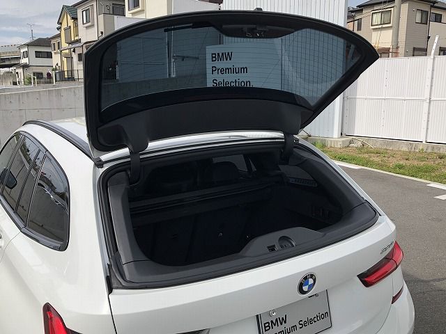 G21 320i RHD