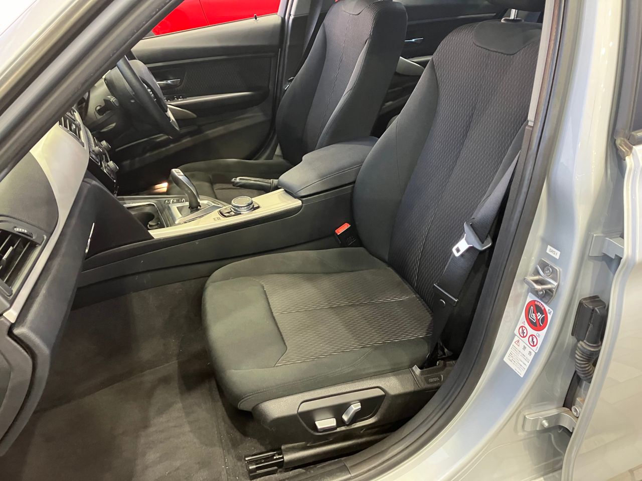 330E IPERFORMANCE SEDAN RHD