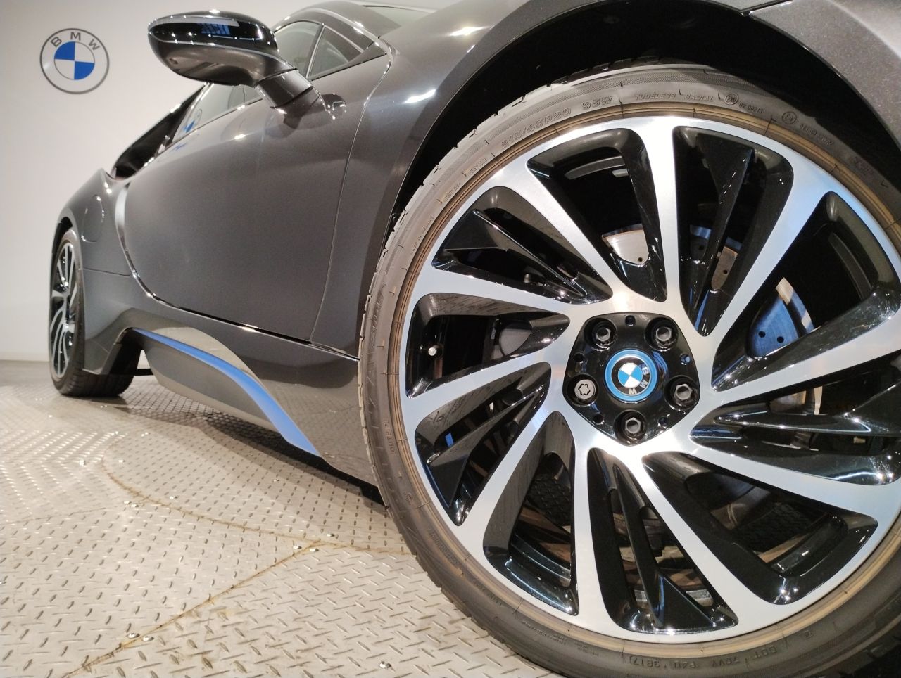 BMWI I8 RHD