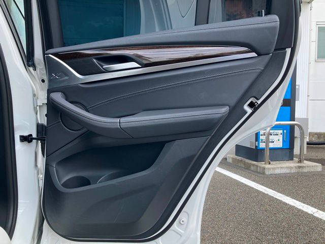 G01 X3 xDrive20d RHD ZA LCI