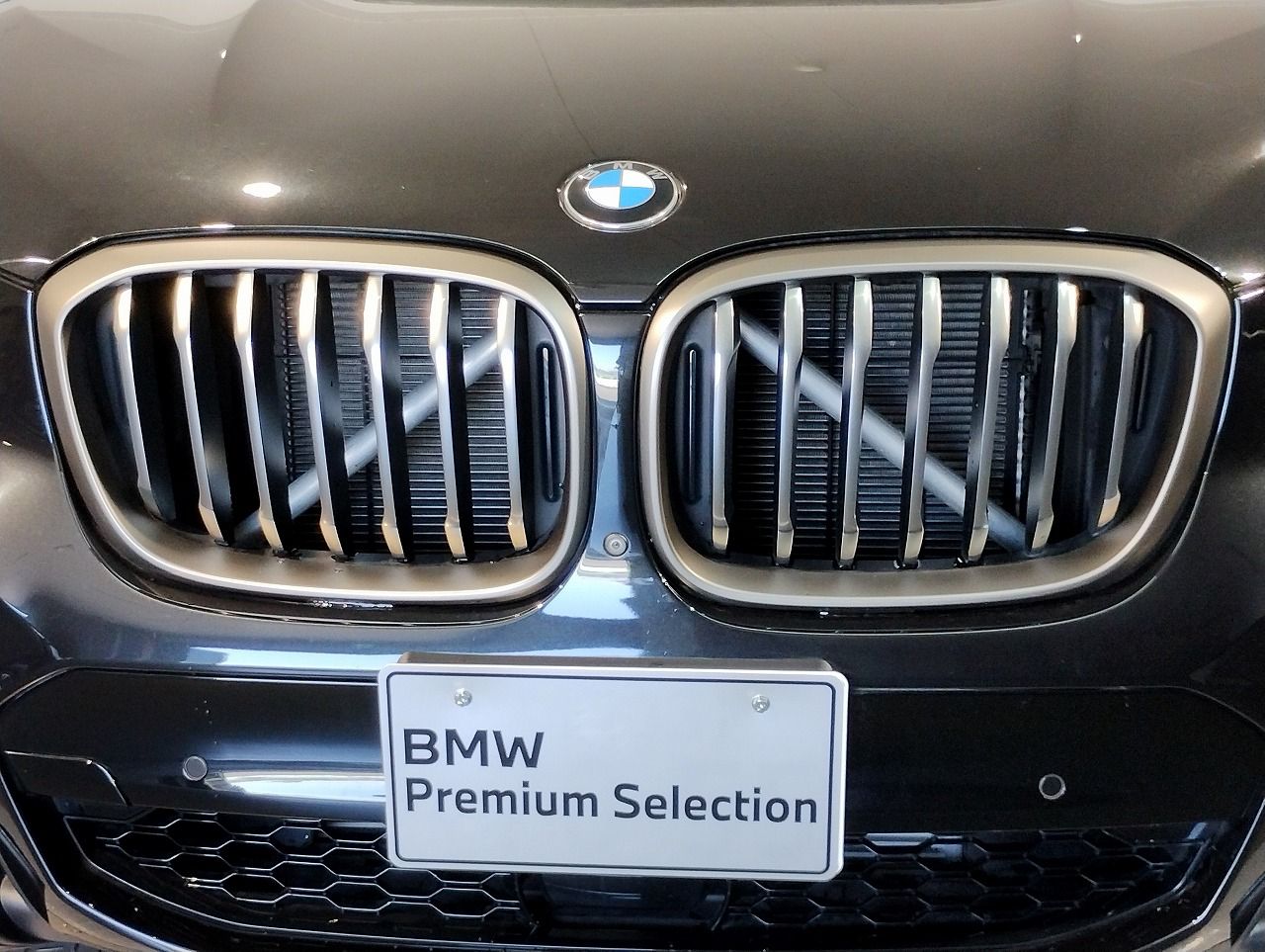 X4 M40i RHD