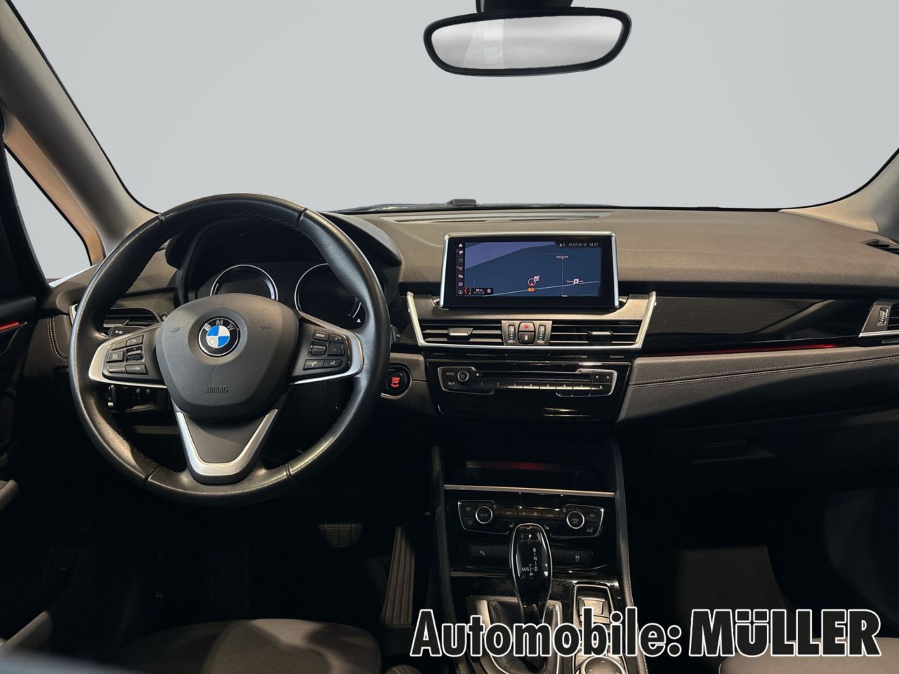 BMW 218