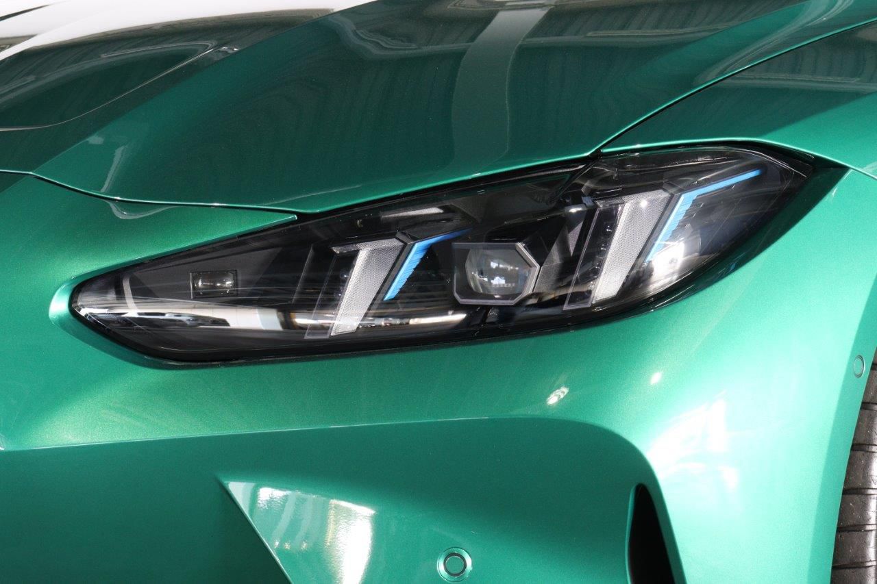 G*** M* C********** M x***** C********** RHD