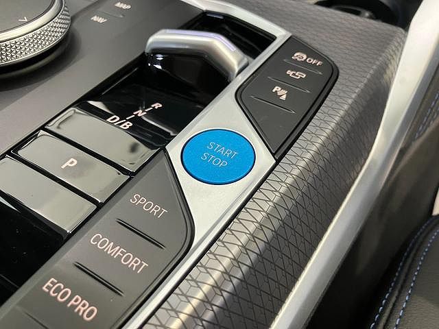 G26 i4 M50 RHD