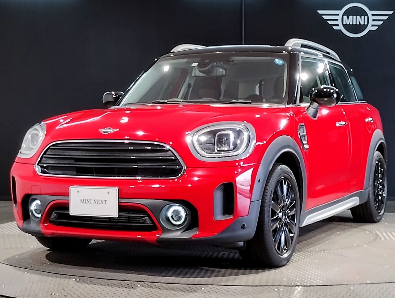 MINI COOPER D CROSSOVER.