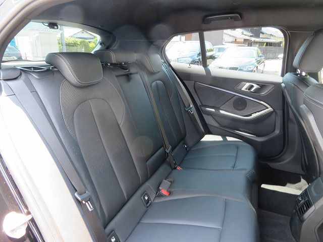 F40 118d Sports Hatch 5-door B47 2.0d