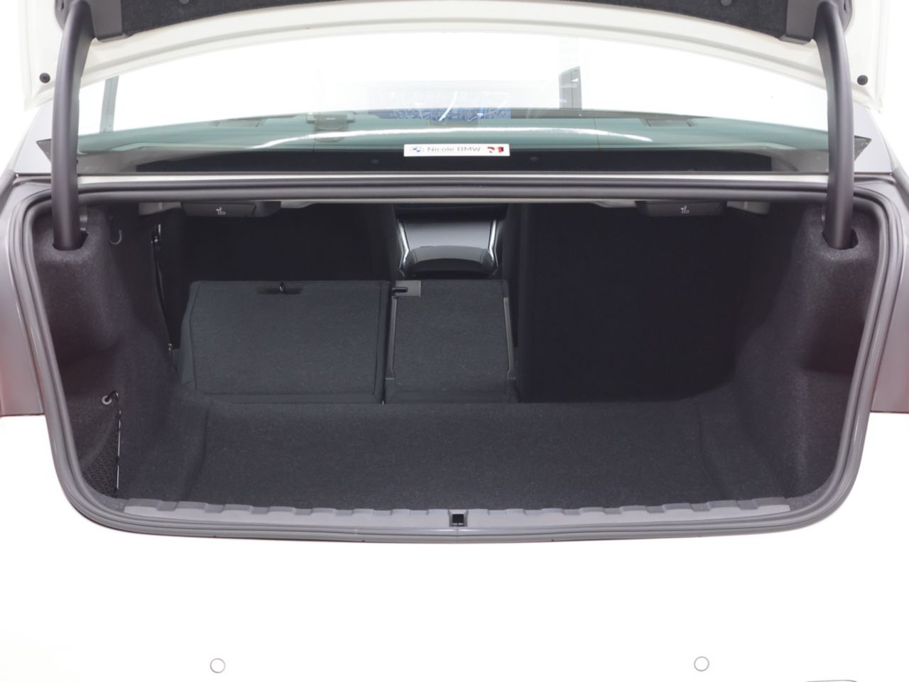 320d xDrive Berline RHD