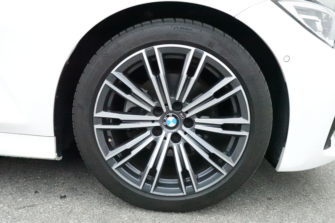 G20 320i Saloon RHD TU