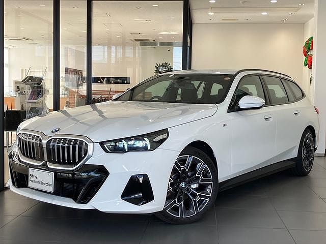 523d xDrive Touring M Sport